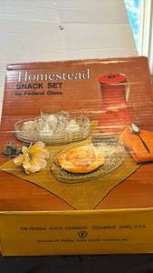 lot 1325 image: Federal Glass Homestead Snack Set with Cups