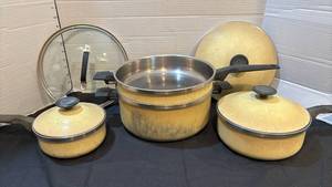 lot 1341 image: 4-Piece Cookware Set with Glass Lids Yellow Handles