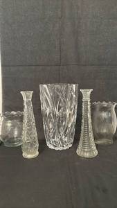 lot 1422 image: Lot of 5 Glass Vases with Cut and Pressed Patterns