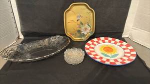 lot 1431 image: Decorative Tableware Lot 4 Pieces Trays Plates Bowl