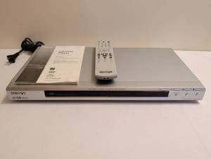 lot 1710 image: Sony DVP-NS50P CDDVD Player with Remote Control