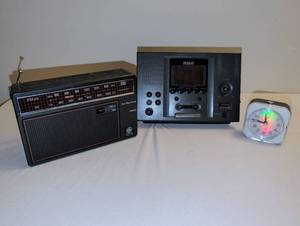 lot 1713 image: GE Two-Way Power FMAM Radio with RCA Digital Tuning Radio and Clock