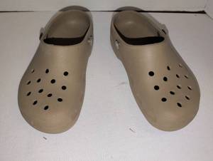 lot 1762 image: Crocs Clogs Pair Khaki Size 8 Mens missing sport mode straps