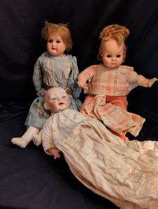 lot 1814 image: Lot of 3 Old Dolls