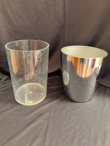 lot 1832 image: Trash cans waste buckets, tallest is 11inch