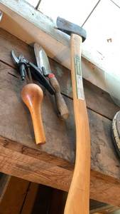 lot 2011 image: Garden tools and 28 inch axe
