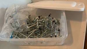lot 2023 image: Peg board pegs