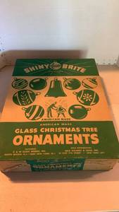 lot 2408 image: Shiny Brite Glass Christmas Tree Ornaments Set K&W Glass Works