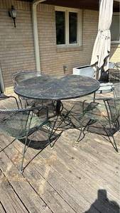 lot 3013 image: Patio set - Round table 28 12 inches tall and 47 12 inches across.  Plus 3 chairs