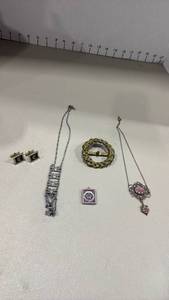 lot 1919 image: Womens Jewelry, and cufflinks