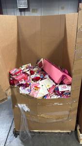 WHOLE PALLET of misc trinkets, vday cards, toys BARGAIN