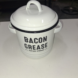 lot 29961 image: Bacon Grease White Tin With Lid