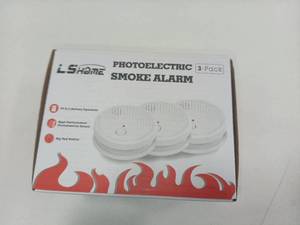 lot 27282 image: LSHOME Photoelectric Smoke Alarm 3 Pack