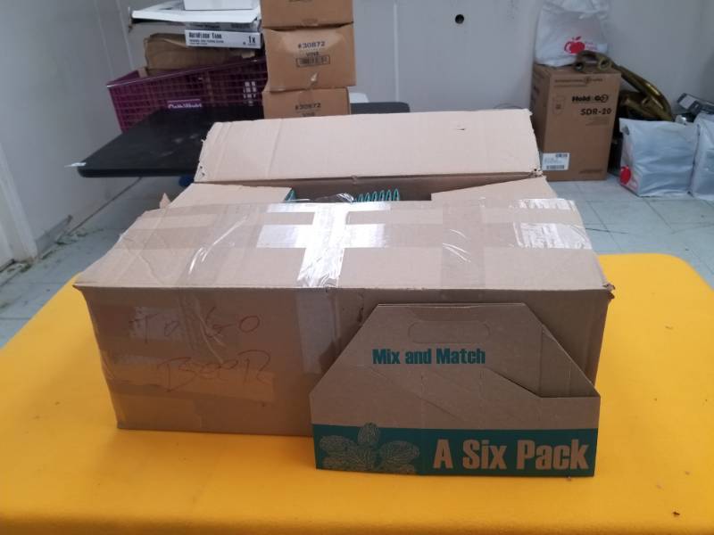 lot 6355 image: Box of Cardboard Six Pack Carriers