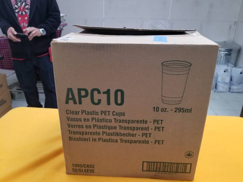 lot 6358 image: Case of 10oz Clear Plastic Cups