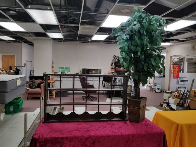 lot 6572 image: Large Wall Hanging Display Shelf and Fake Tree