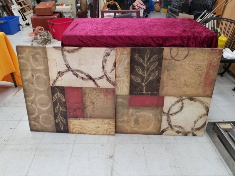 lot 6598 image: Two Canvas Wrapped Wall Dcor Pieces