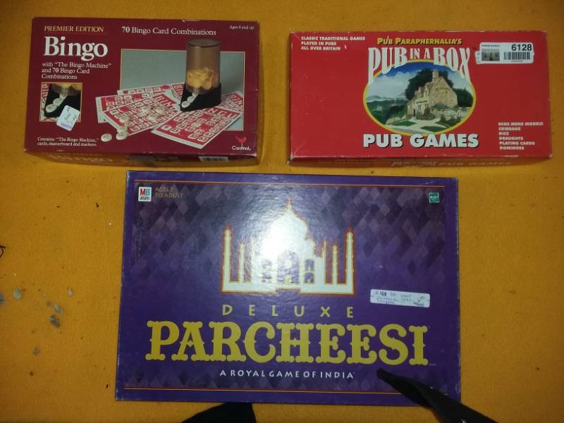 lot 6128 image: Lot of Board Games