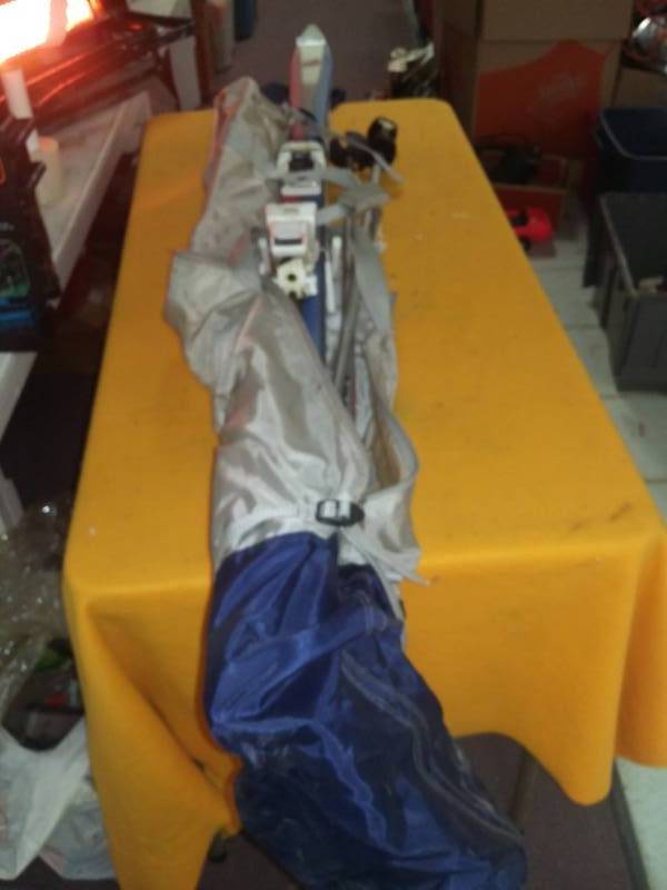 lot 6151 image: Set of Skis Lot