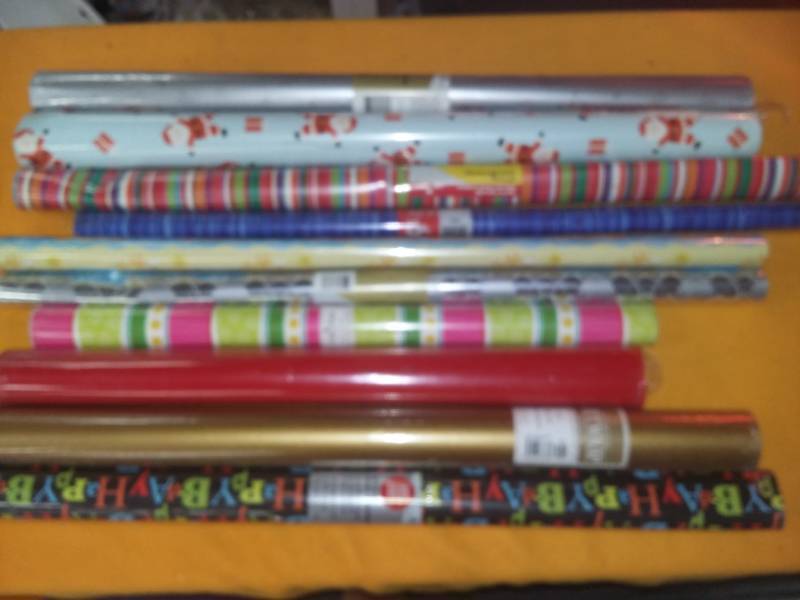 lot 6165 image: Huge Lot of Christmas Wrapping Paper