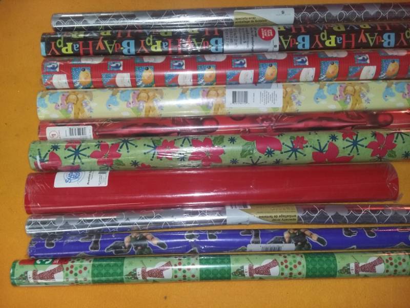 lot 6168 image: Huge Lot of Christmas Wrapping Paper