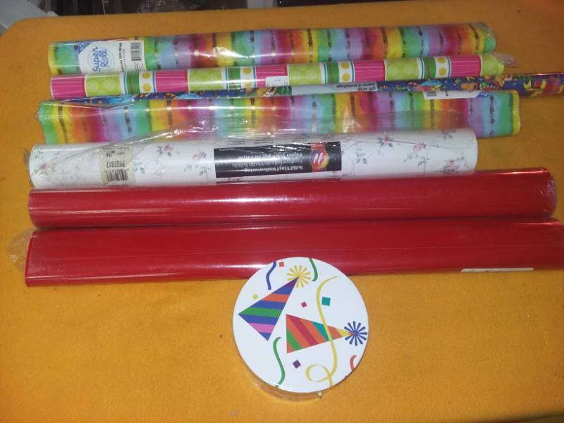 lot 6170 image: Huge Lot of Christmas Wrapping Paper