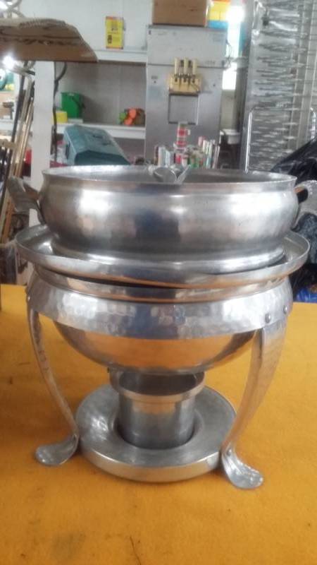 lot 10452 image: Silver Heating Serving Dish with Lid