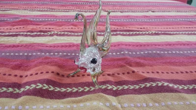 lot 10465 image: Art Glass Fish Lot