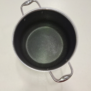 lot 8010 image: HexClad 10in Stock Pot