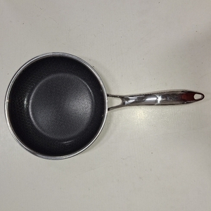 lot 8047 image: Hexclad 8 inch Fry Pan