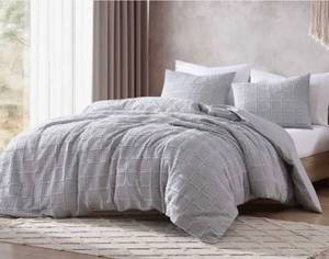 lot 20716 image: Jordie Clip Waffle 3 pc Comforter Set- Queen size  - Retail $150