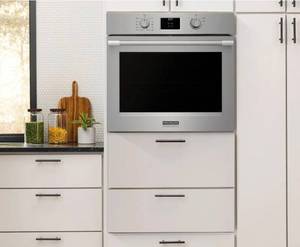 lot 20758 image: Frigidaire Professional Single Wall Oven Electric 30 inch - Retail $2,300