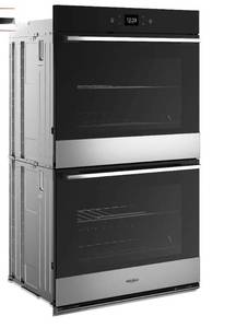 lot 20760 image: Whirlpool 30 Smart Built-In Electric Convection Double Wall Oven with Air Fry and Fan Convection Cooking in Fingerprint Resistant Stainless Steel- Shattered Door - Retail $2,850