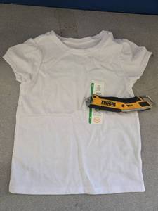 lot 782 image: 5T Childrens White T Shirt  - Retail $0