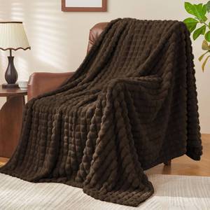 lot 962 image: BEDELITE Brown Throw Blanket for Couch and Bed- Super Soft and Warm 3D Checkered Fluffy Fuzzy Fleece Blanket, Luxurious Plush Cozy Blanket for Room Decor Spring, 50x60 inches - Retail $15