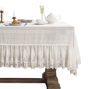 lot 974 image: patdrea Vintage French Lace Cotton Table Cloth,Square 71x71-Neumann - Retail $96