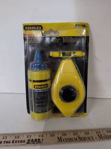 lot 12 image: Stanley Chalk Line Set 5015m with 4 oz. Blue Chalk and Level