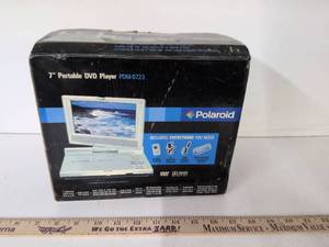 lot 16 image: Polaroid 7 Portable DVD Player PDM-0723