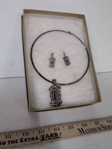 lot 29 image: 3-Piece Costume Jewelry Set with Bangle Bracelet, Pendant Necklace and Earrings
