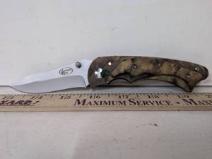 lot 91 image: Northwest Trail Folding Pocket Knife
