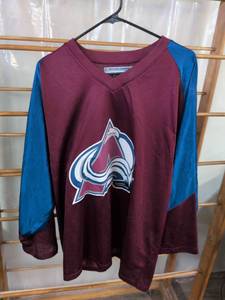 lot 109 image: CCM Official Licensed Colorado Avalanche Jersey Forsberg 21 Adult Large