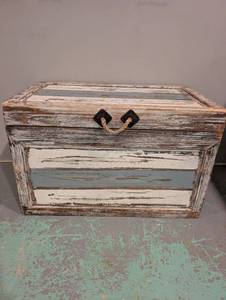 lot 1101 image: Rustic Wooden Storage Trunk with Rope Handles - 29x17x18 in