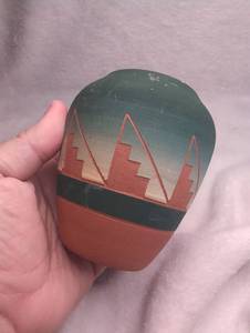 lot 1205 image: Southwestern Pottery Vessel with Geometric Pattern