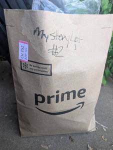 lot 1402 image: Mystery Lot #2 - Homegoods Supplies 20 items