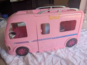 lot 1512 image: Barbie Pink Camper Van