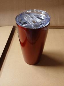 lot 5376 image: Case of 24 20 oz Stainless Steel Vacuum Tumblers RED