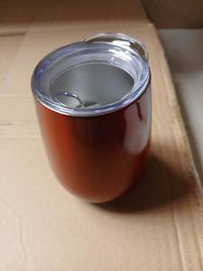 lot 5378 image: Case of 25 10 oz Stainless Steel VACUUM Wine or Water Tumbler RED