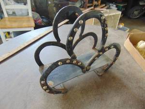 lot 4863 image: Horseshoe Decor