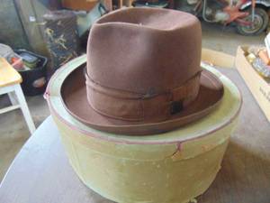 lot 4893 image: Vintage Fedora Hat in Box