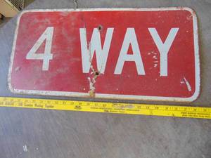 lot 4923 image: 4 way sign